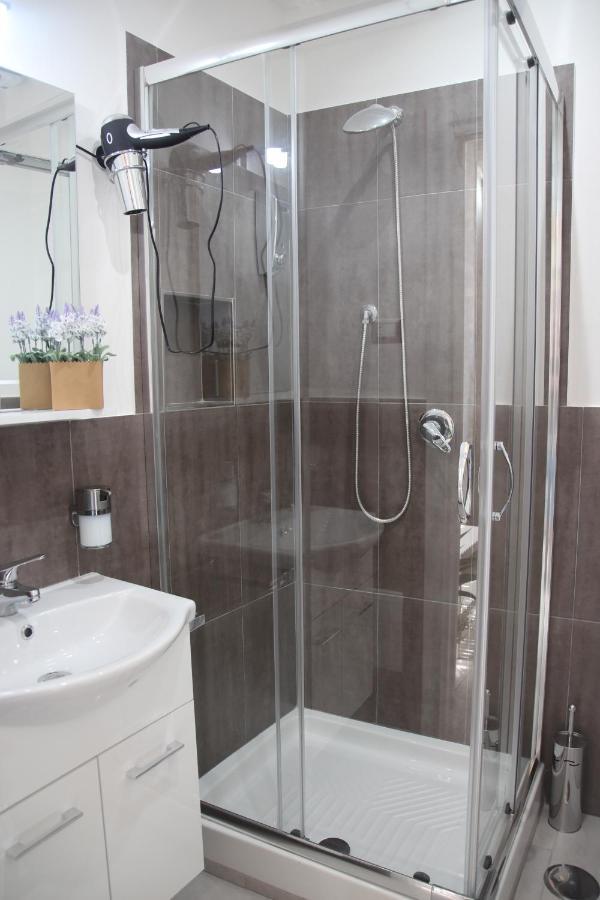 B&B Oplonti Resort Торре-Аннунциата Экстерьер фото