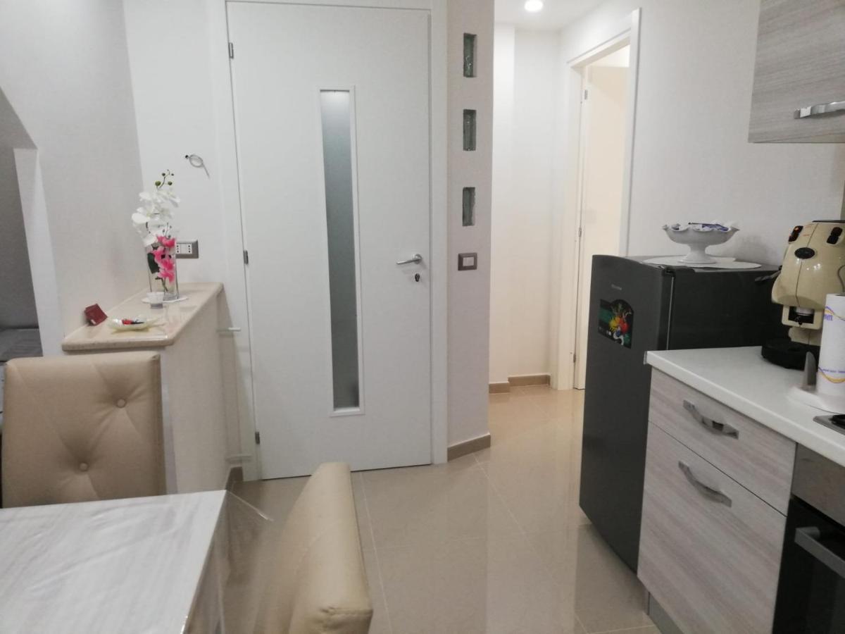 B&B Oplonti Resort Торре-Аннунциата Экстерьер фото