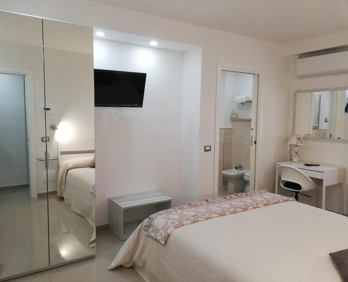 B&B Oplonti Resort Торре-Аннунциата Экстерьер фото