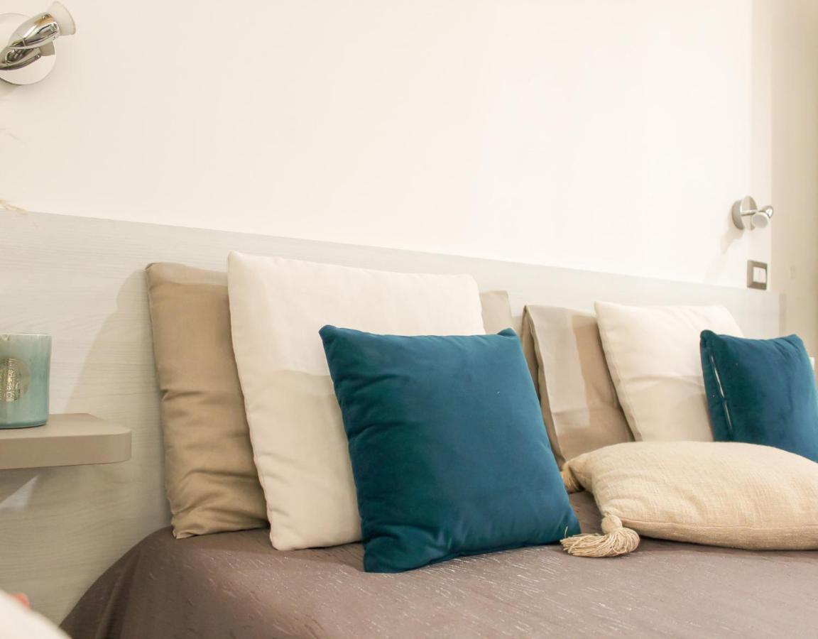 B&B Oplonti Resort Торре-Аннунциата Экстерьер фото