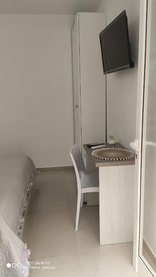 B&B Oplonti Resort Торре-Аннунциата Экстерьер фото